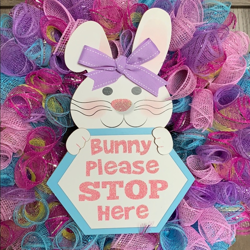 Spring Easter Mesh Wreath - Picture 2 of 4